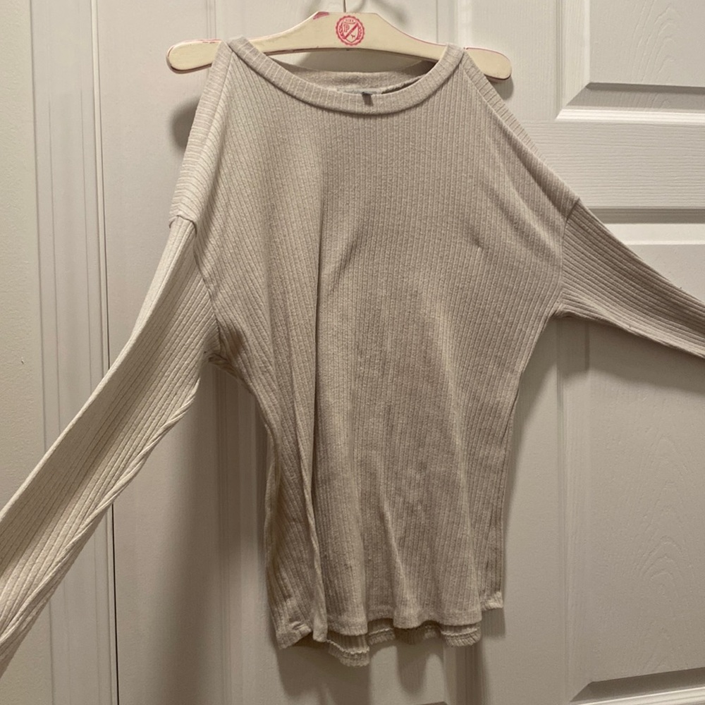Charlotte Russe white cold shoulder top